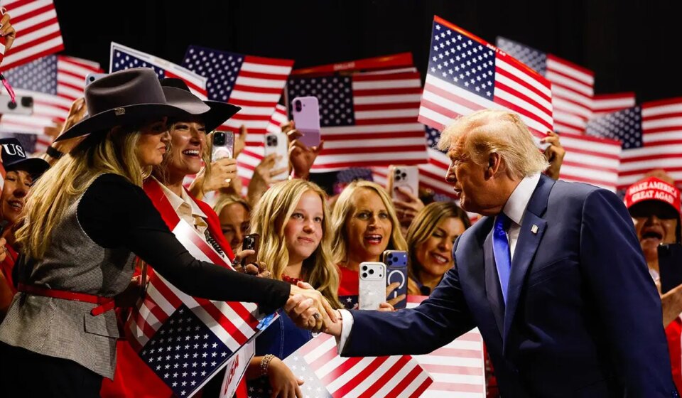 Trump promises $5,000 dividend if GOP holds Congress at convention