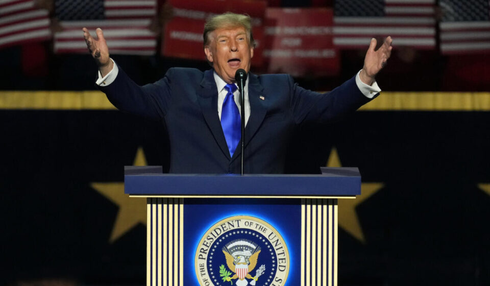 Trump says he'll give Americans $5,000 each if Republicans win midterm elections