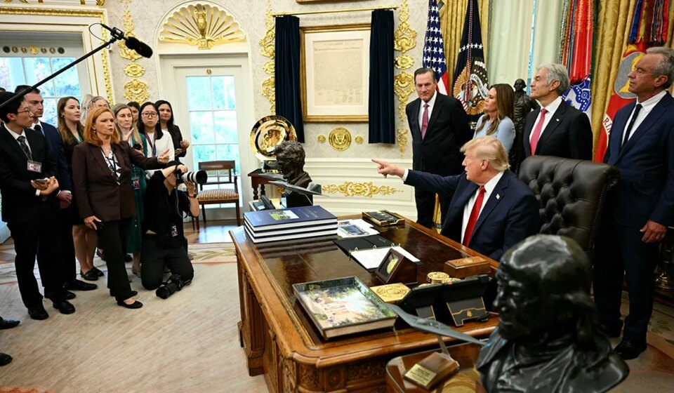 Trump's CNN, Politico White House media ban draws First Amendment suit