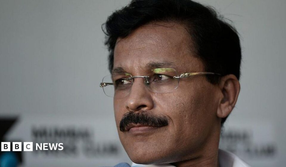 Tukaram Mundhe: Why some Indian civil servants become heroes for doing their jobs