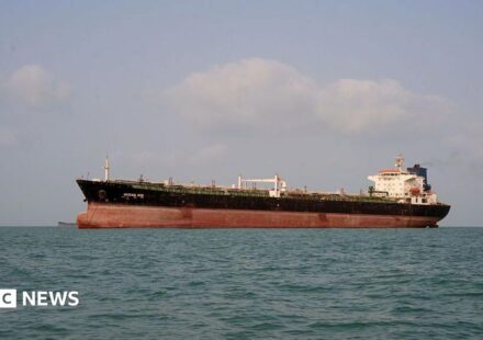 US hits 3 Iranian oil tankers after saying its warships were targeted
