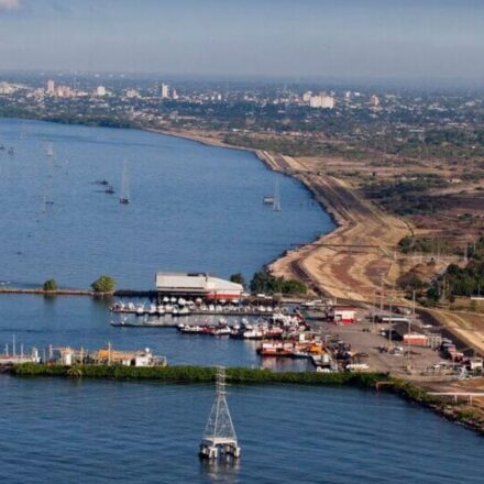 Venezuela: China exige que se protejan sus intereses tras el acuerdo petrolero con EE UU