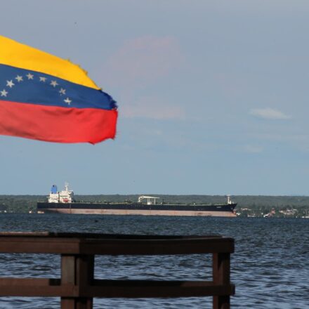 Venezuela grants North American Blue Energy Partners 100-year concessions for 17 oil fields
