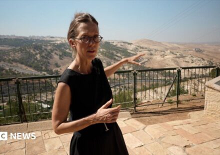 Where is Israel's proposed West Bank settlement the UK opposes?