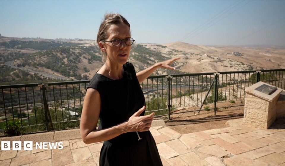 Where is Israel's proposed West Bank settlement the UK opposes?