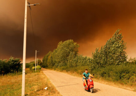 Wildfires, heatwaves threaten global air quality and health, UN warns