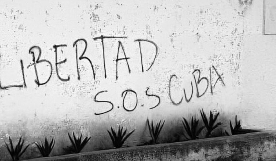 ‘Libres x Derecho 2. Voces del 11J’: arte urbano sobre la prisión política en Cuba