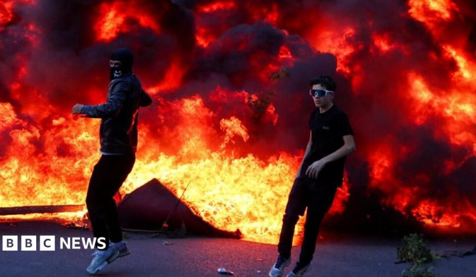 Albania protests: Student protesters attack government ministries in Tirana