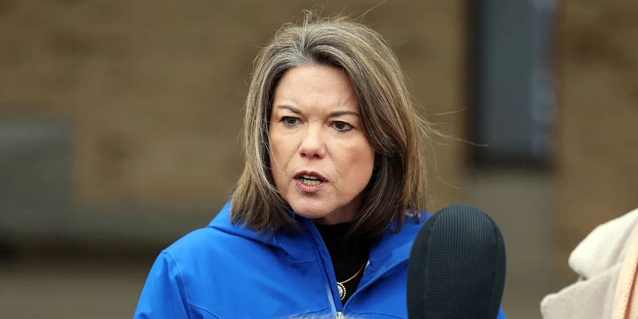 Angie Craig told state lawmaker to pursue Ilhan Omar ethics complaint himself, 2019 letter reveals