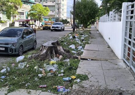 Basura: Recogiendo basura con las manos en La Habana: El Rampeño