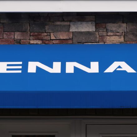 Berkshire buys more Lennar shares, but pace of purchases slows