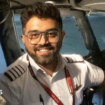 Captain Smit Machchhar: The 'hero' India pilot who was stabbed on Israel-bound flight