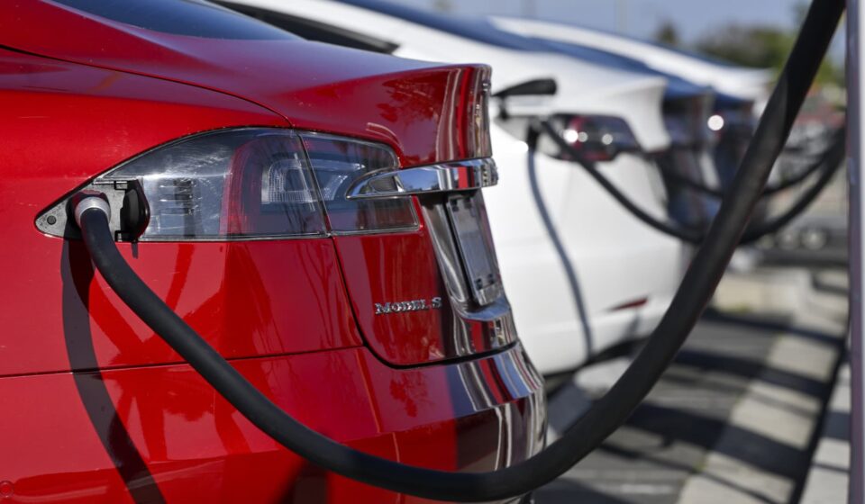 China, Europe agree to cut Chinese hybrid vehicle exports by over half