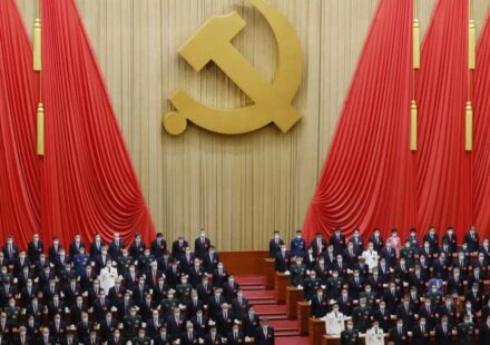 China: X refuerza el control interno del Partido Comunista tras años de purgas