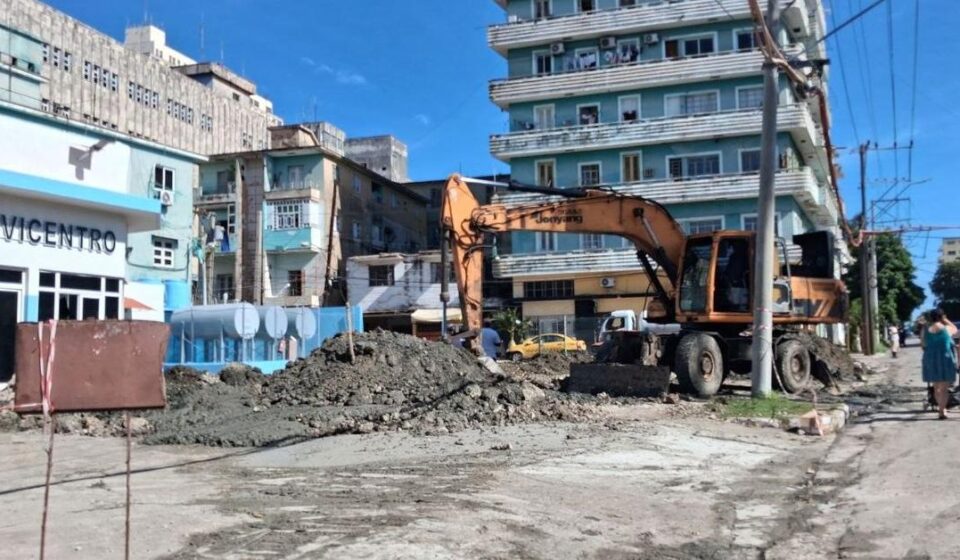 Crónicas de La Habana: La Habana huele a gasolina y a aguas albañales