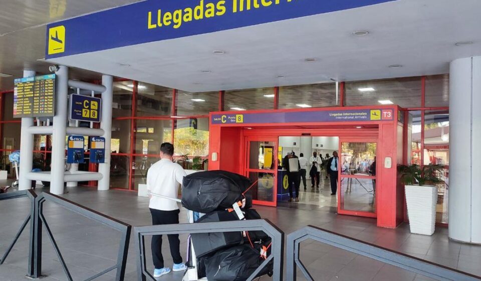 Cuba: Autorizan excedentes de importaciones para particulares