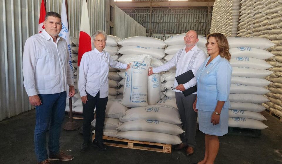 Donativos: Llegan a Cuba 750 toneladas de aceite de Rusia y alimentos de Japón