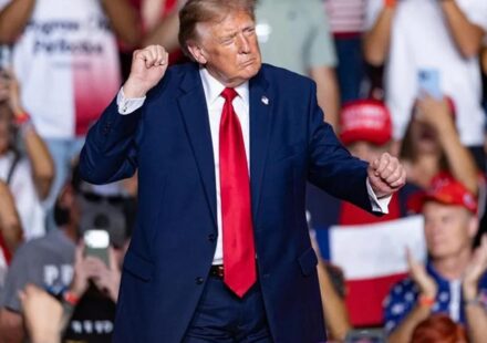 EE UU: Trump cree que mantiene el apoyo hispano para las elecciones