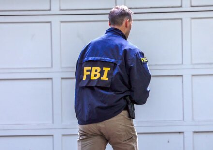 Feds swarm Minnesota businesses in latest twist in state's sprawling fraud scandal