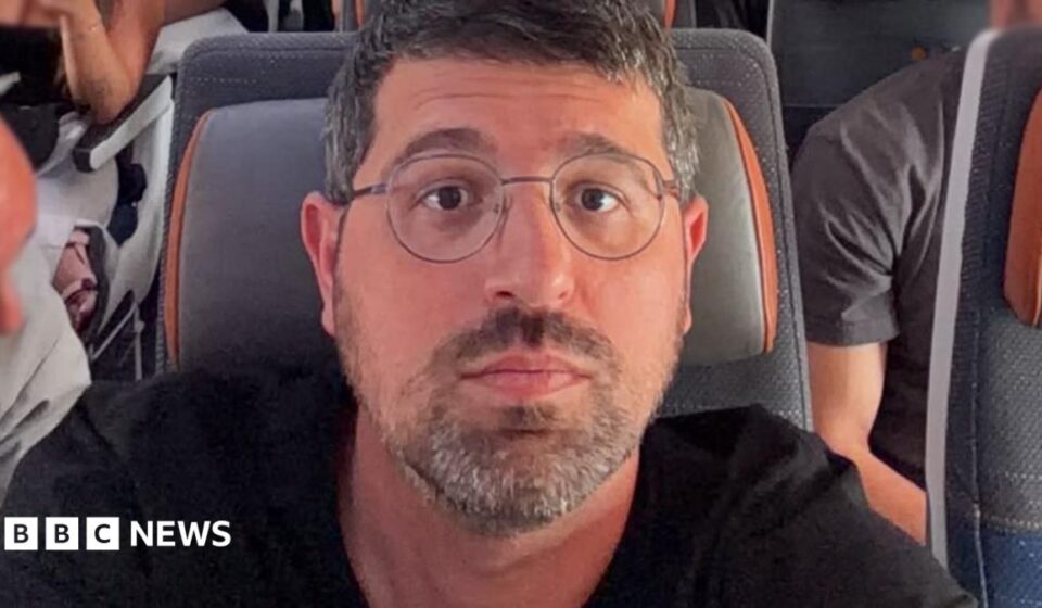 Flydubai passenger describes hugging his children as plane nosedived during attack