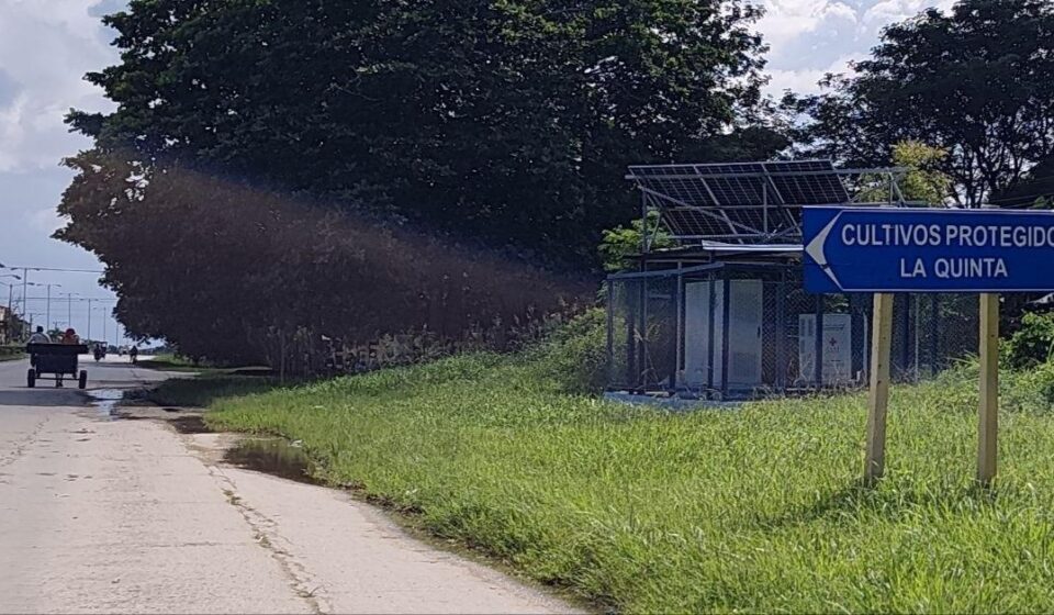 Foto del día: Se roban un panel solar de Etecsa en Sancti Spíritus