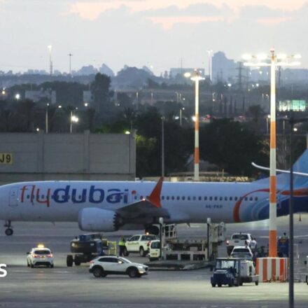 'Hero' pilot stabbed by other pilot on Israel-bound plane, Israeli PM says