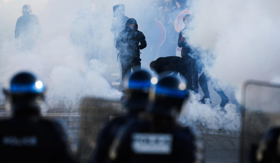 Hundreds of schools to shut Monday as France braces for more student protests