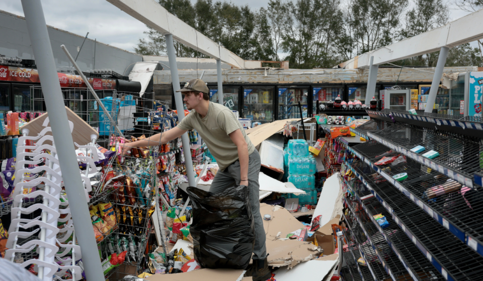 Hurricane damage photos show flooding, debris and cleanup efforts