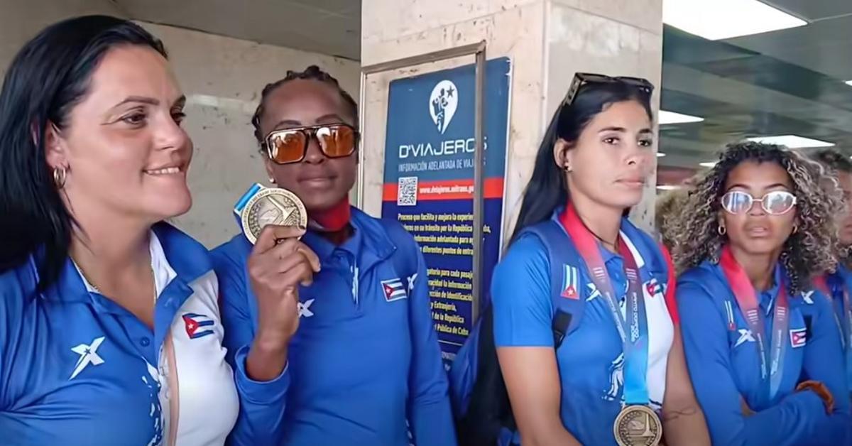 Juegos Centroamericanos: Las medallistas de hockey sobre césped reciben 154 dólares de "estímulo"