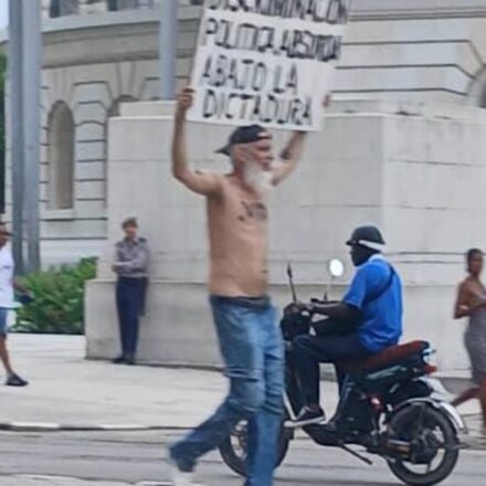 La Habana: A Villa Marista, el hombre de la pancarta en el Capitolio