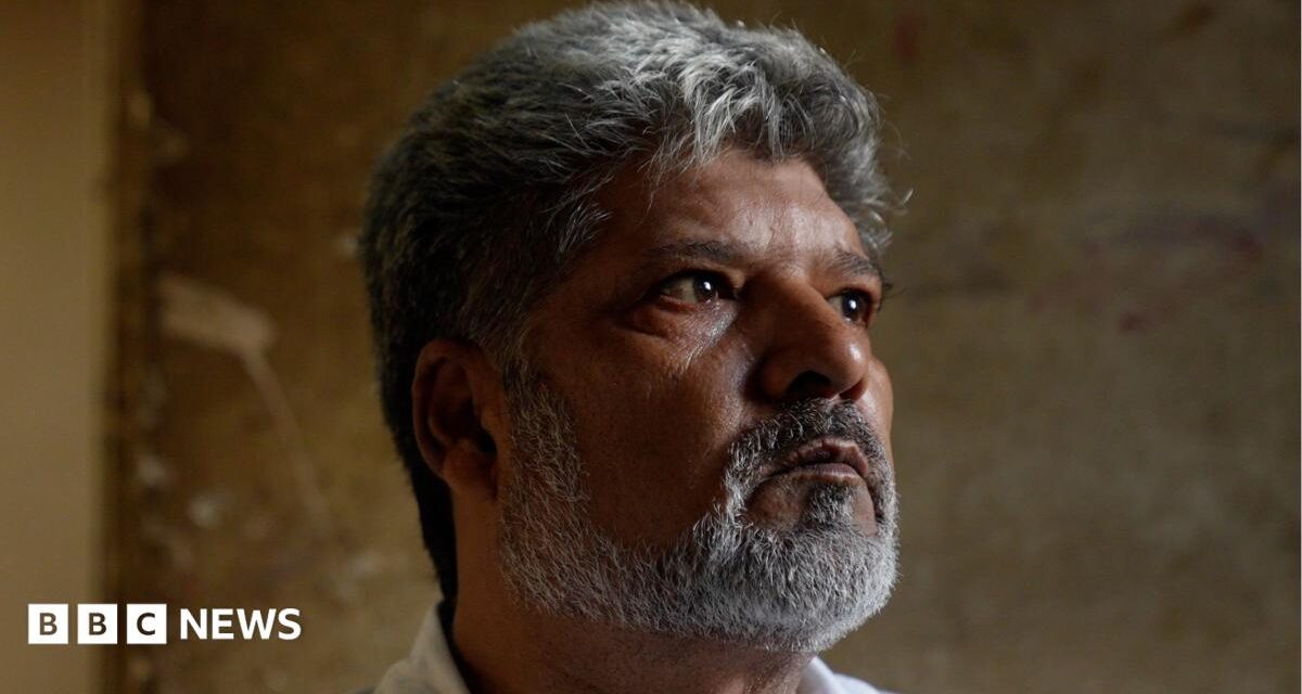 Madari: India's street magicians fighting to keep a disappearing art alive