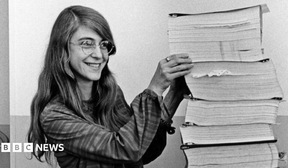 Margaret Hamilton, whose software helped land Apollo 11 on the moon, dies at 90