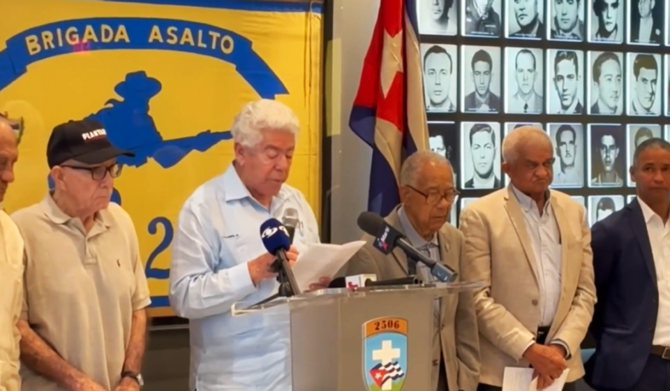 Miami: “Un gobierno provisional de transición”, exigen 146 ex presos políticos