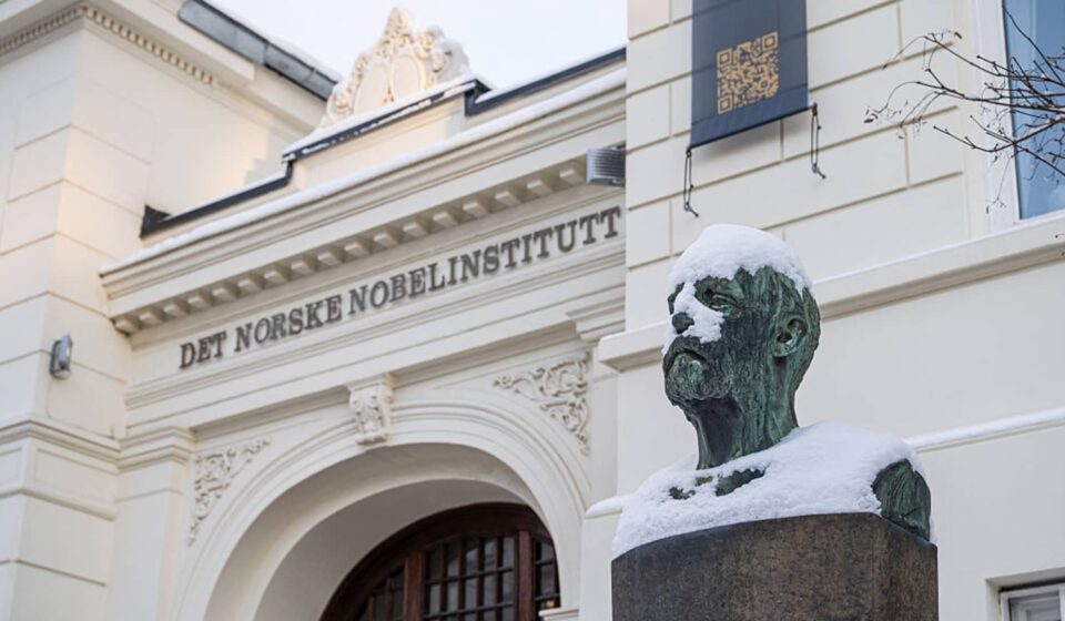 Nobel prize in economics awarded to Robert E. Hall and Michael Woodford