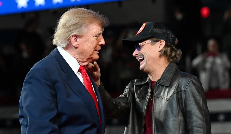 President Trump rallies Tennessee crowd ahead of midterms, floats 'Trump Ocean'