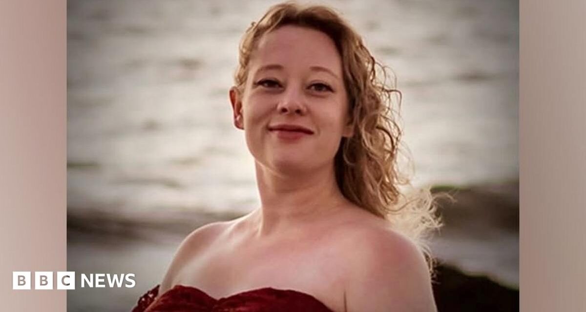 Renee Good: Family of US woman killed by ICE agent sues Trump officials