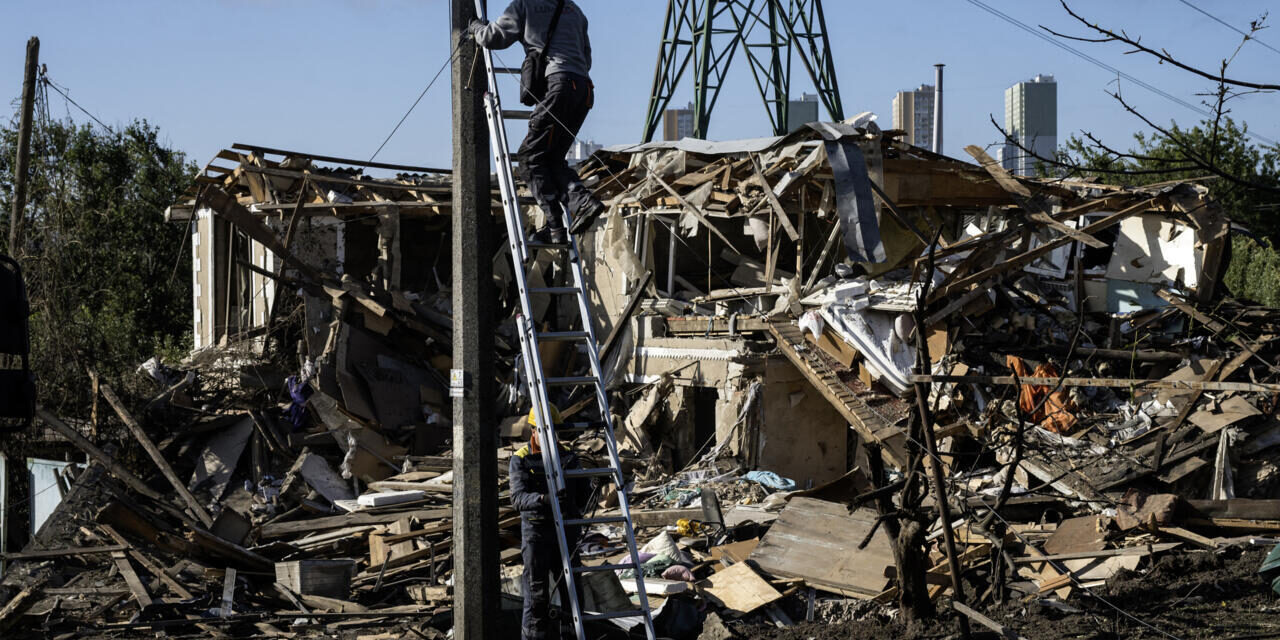Russia launches major attack on Ukraine’s energy grid, causing power cuts