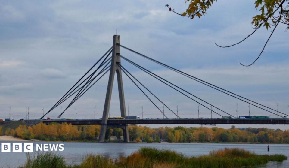 Russia strikes second major bridge in Kyiv, mayor says