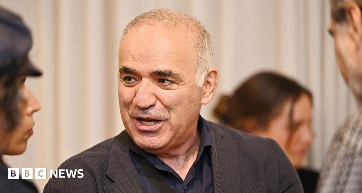 Russian dissident Garry Kasparov says US warned him of danger to his life