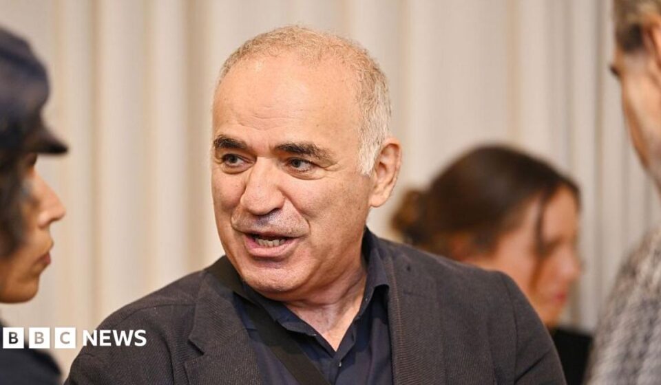 Russian dissident Garry Kasparov says US warned him of danger to his life