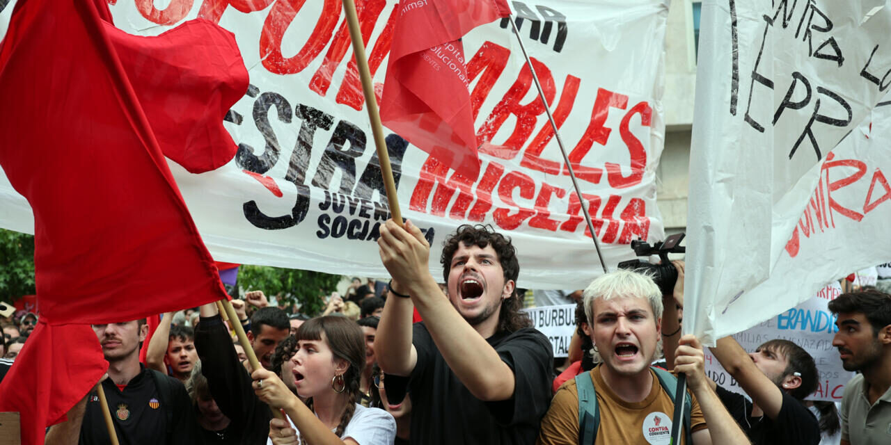 Spanish lawmakers vote down affordable housing bills in blow to Sanchez’s government