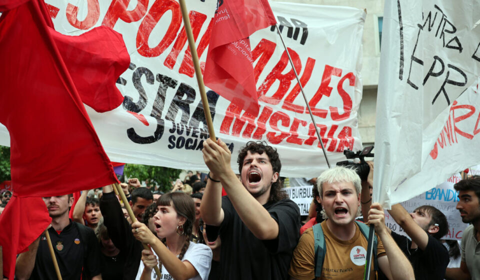 Spanish lawmakers vote down affordable housing bills in blow to Sanchez’s government