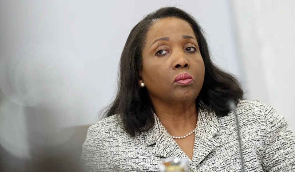 Trump forms committee to probe Lisa Cook's alleged mortgage fraud