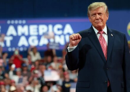 Trump supporters in Iowa voice concerns over economy before Election Day