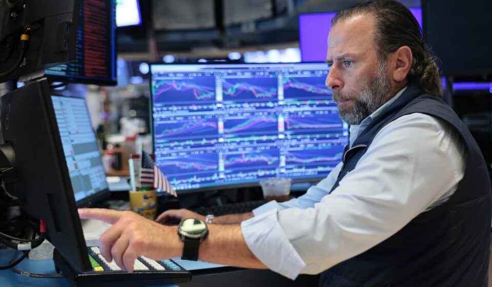 U.S. Treasury yields rise despite September jobs report