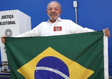 US progressives Ocasio-Cortez and Bernie Sanders celebrate Lula's win