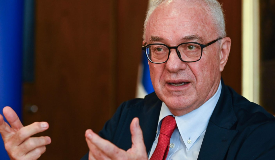 Uruguay: Un diálogo entre entre cubanos para proyectar su propio futuro