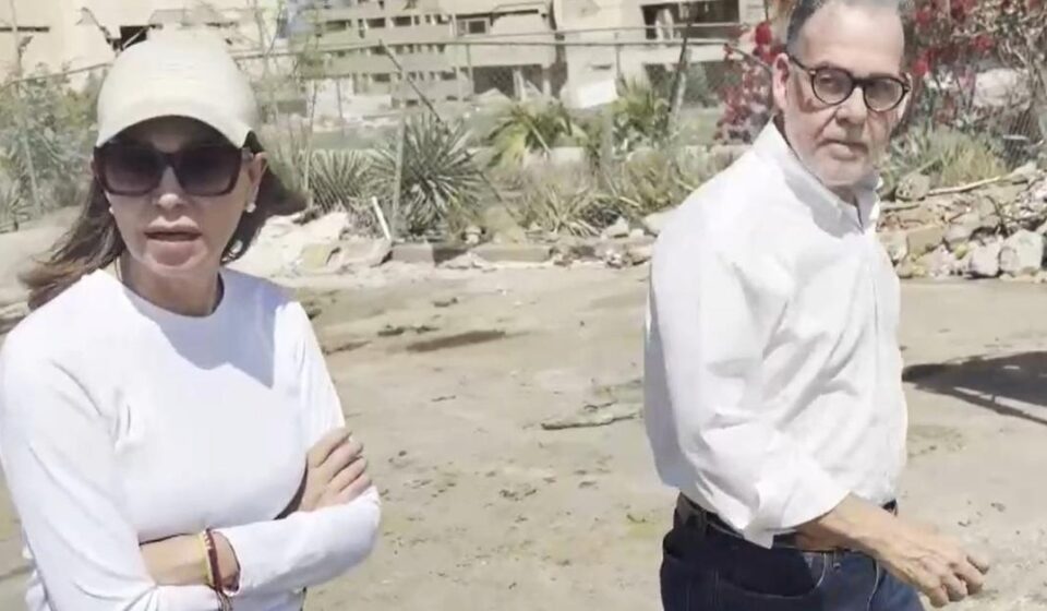 Venezuela: Machado visita La Guaira, el estado devastado en el doble terremoto