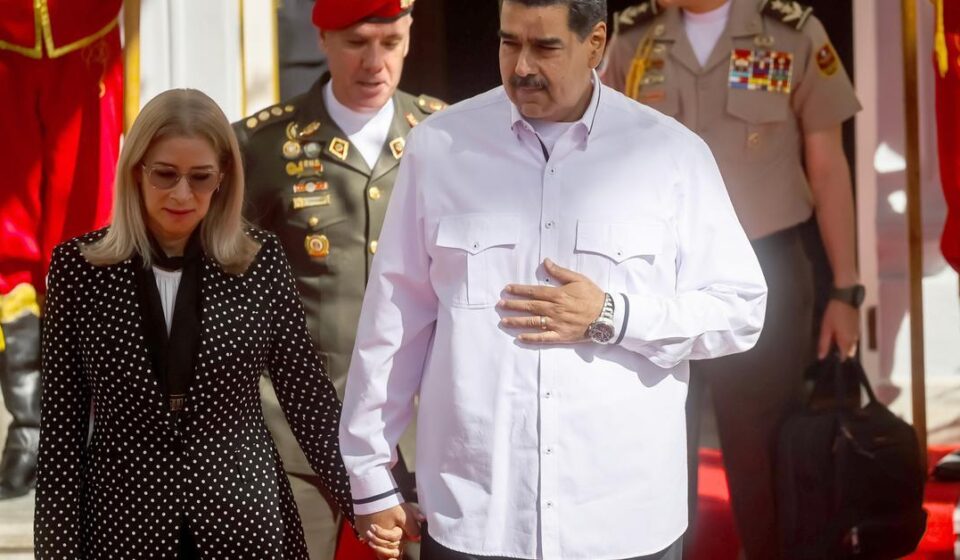 Venezuela: Maduro y Flores serán acusados de presuntas torturas a estadounidenses