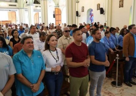 Venezuela: María Corina Machado anuncia que ya está en Venezuela
